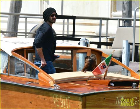 Jared Padalecki And Wife Genevieve Go For Boat Ride Through The Venice Canals Photo 4592512