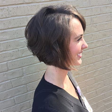 15 Angled Bob Hairstyles That Are Trending Right Now Hottest Haircuts