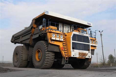 Top 5 Worlds Biggest Mining Dump Trucks Iseekplant