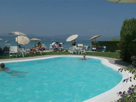 Ausblick Hotel La Rondine Sirmione • Holidaycheck Lombardei Italien