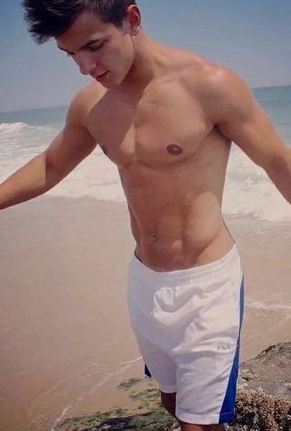 Shirtless Male Hunk Athletic Muscular Dude Beefcake Beach Jock Photo X D Eur