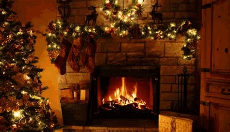 Christmas Fireplace Screensaver Gifs Tenor