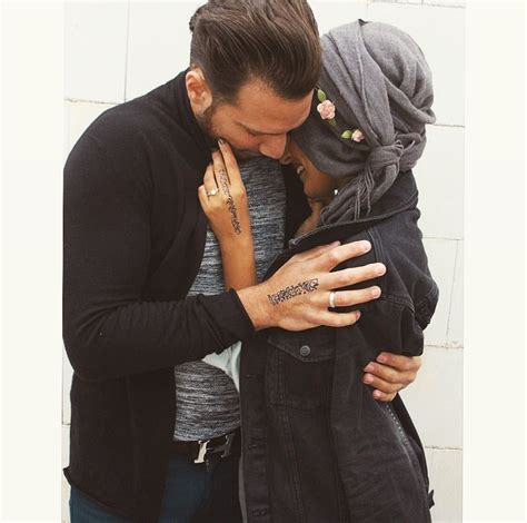 Pinterest Adarkurdish Hijab Dp Hijab Niqab Couples In Love