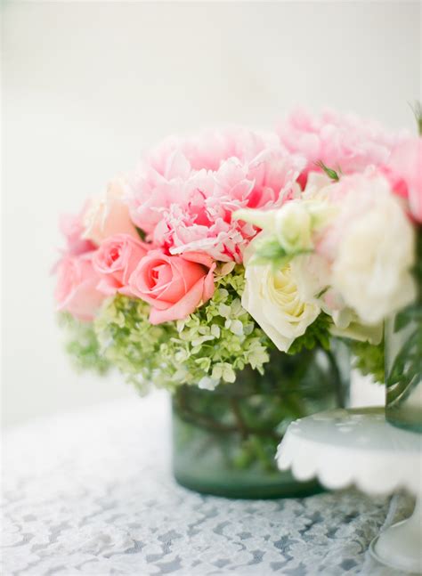 Rose And Hydrangea Centerpiece Elizabeth Anne Designs The Wedding Blog