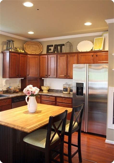 20 Kitchen Decorating Ideas Above Cabinets Decoomo