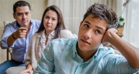 6 Consejos Para Hablar Con éxito Con Tu Hijo Adolescente Bekia Padres