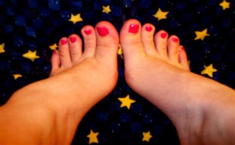 my girlfriend s feet foot project 1 0 by kitsunefox26 imgsrc ru