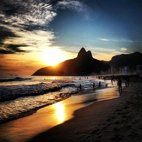 Cesta do svata terezie zabere asi 15 minut.hosté najdou překrásnou pláž blízko hotelu. Rio de Janeiro and Salvador da Bahia | Aventuras en Sudamérica