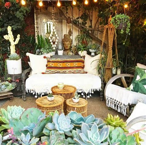 28 Absolutely Dreamy Bohemian Garden Design Ideas Hippie Home Decor