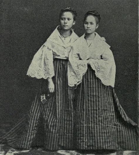 two filipina maidens manila 1898 philippines fashion philippine women filipino fashion