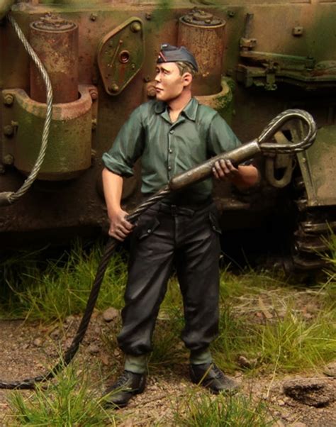 135 Scale Resin Figures Model Kit Panzer Crew Kursk 1943 1 Figures