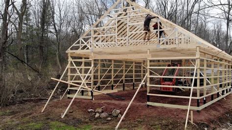 Setting The Trusses On The Pole Barn Youtube