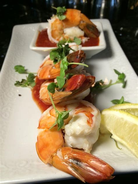 Jumbo Black Tiger Shrimp With Cocktail Sauce Seafood Recipes Healthy