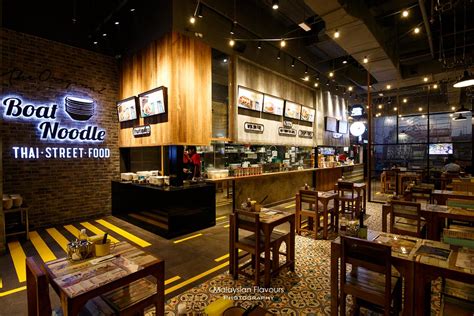 Food avenue, the galeries victoria. Food Guide in Sky Avenue, Genting Highlands: Eat Till You ...