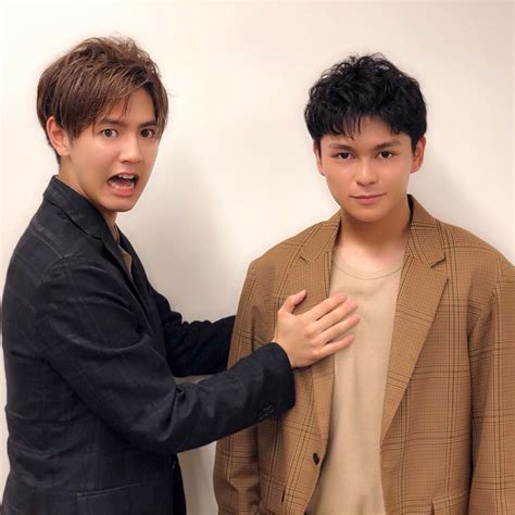 2人の父親は超大物俳優の千葉真一（ちば しんいち）さんです。 眞栄田郷敦さんと新田真剣佑さんは、 こちらの画像は左から、 16歳の新田真剣佑さん、姉の真瀬樹里さん、14歳の眞栄田郷敦さんです。 眞栄田郷敦の名字の由来. 真栄田 ゴードン | 眞栄田郷敦(まえだごうどん)の事務所やタマ ...