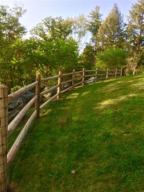 We would like to show you a description here but the site won't allow us. Middlebury Fence | Split Rail Fencing in Vermont