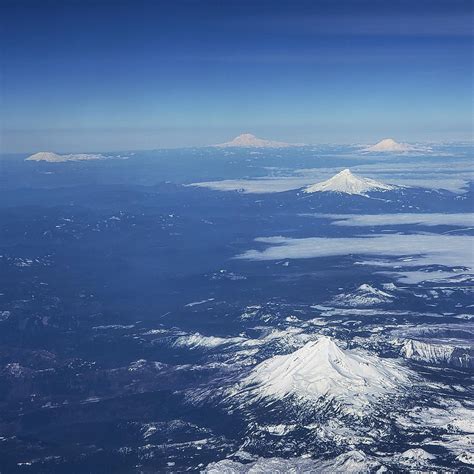 Mt Jefferson Mt Hood Mt Adams Mt St Helens And Mt Rainier