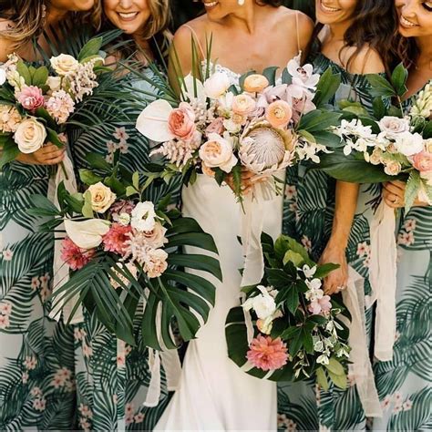 15 Best Tropical Wedding Bouquets Ever In 2020