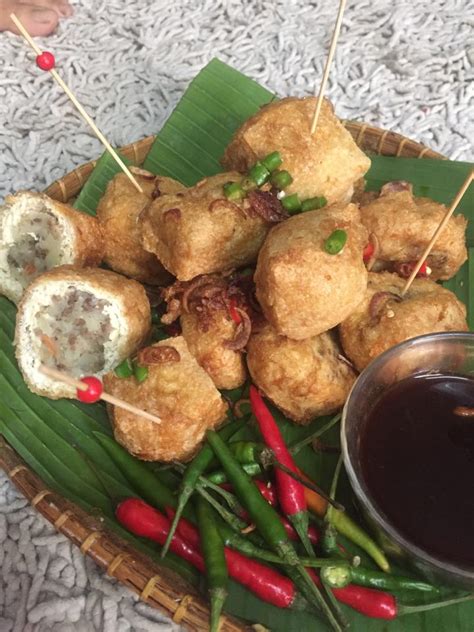 Goreng dulu cili dengan bawang putih hingga layu.guna. PATYSKITCHEN: BERGEDIL TAUHU SEDAP