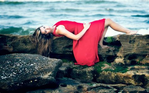 Girl In Red Dress Model Beach Red Dress Blonde Hd Wallpaper Peakpx