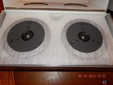 Dynaudio Esotar T330d Tweeters3 Photo 815870 Canuck Audio Mart