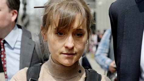 Smallville Actress Allison Mack Convicted In Nxivm Sex Slavery Cult