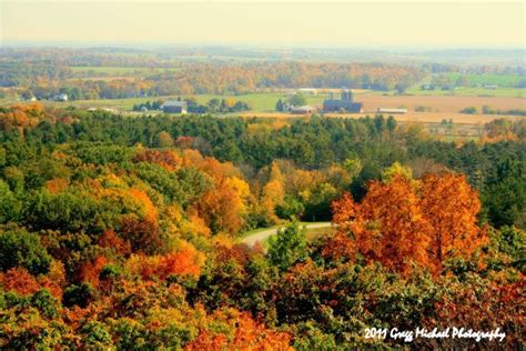 Take A Beautiful Fall Foliage Road Trip To See Wisconsins Autumn