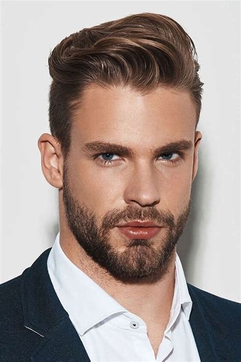 Coiffure homme 2021 les cheveux attachés. Tendance Coiffure : 50 Meilleures coupes de cheveux homme en photos (2020)