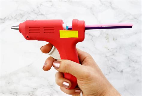 Diy Multicolored Hot Glue Gun Craft Hack Karen Kavett