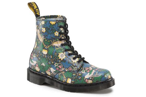 martens making limited edition adventure time boots ign boots doc marten boot doc martens