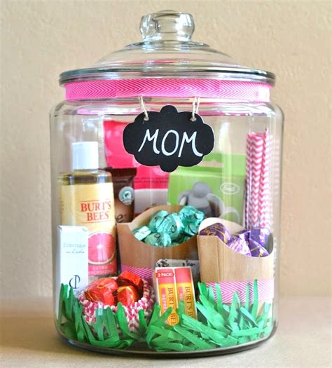 25 Handmade Mothers Day T Ideas