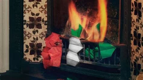 Mands Apologises And Pulls Christmas Advert Post After Palestinian Flag