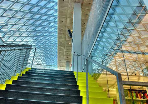 Seattle central library by lee chain 3138 views. Seattle Public Library - a photo on Flickriver