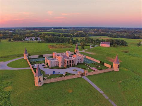 Kentuckys Very Own Castlepost Is Now A Restaurant