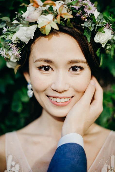 5 Gorgeous Flower Crown Styles That Make Perfect Hair Accessories