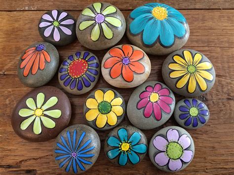 Hand Painted Flower Stones Etsy Rock Painting Patterns Rock Painting