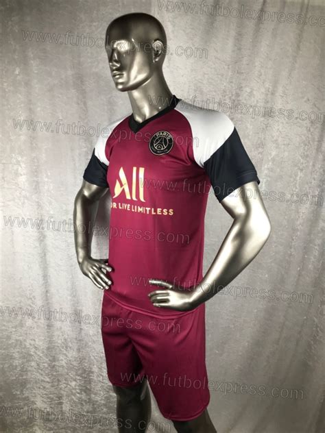 Viste la playera del mítico club de la capital francesa. Uniforme de Futbol Soccer Paris Saint Germain Tercero 2020-21