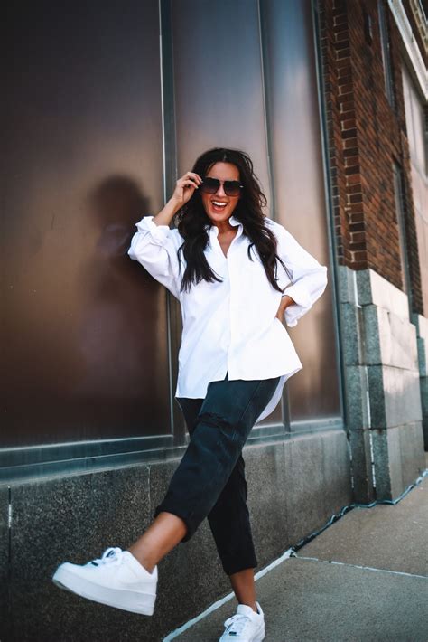 How to Style an Oversized White Shirt - The Fashion Sessions