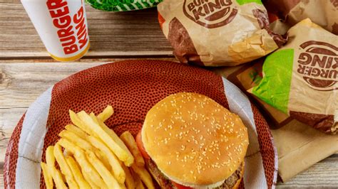 It is necessary to mention here that burger king is a franchise, so the rates may differ across 3 picture of the burger king menu uk 2020 september: Pictures Of Burger King Menu Prices 2020 Philippines : Manila Shopper Burger King Feast Like A ...