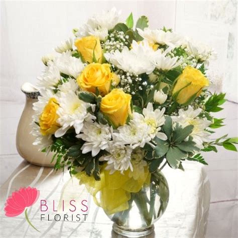 White And Yellow Delight 380 Bliss Florist Antelope Ca Florist