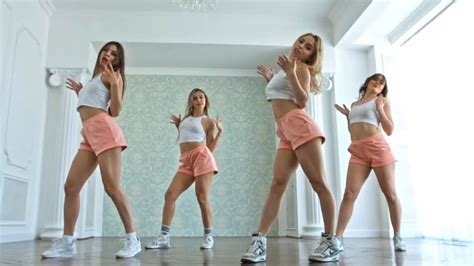 best shuffle dance music mix 2021 🎶 shuffle remixes of popular dance 🎶 melbourne bounce mix 06