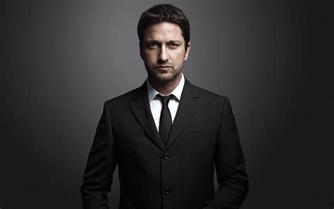 8 Things You Didnt Know About Gerard Butler Super Stars Bio