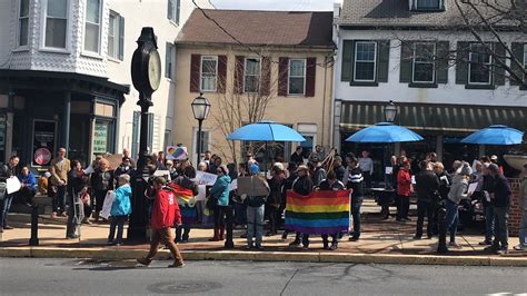 star barn protesters rally to oppose policy barring same sex weddings
