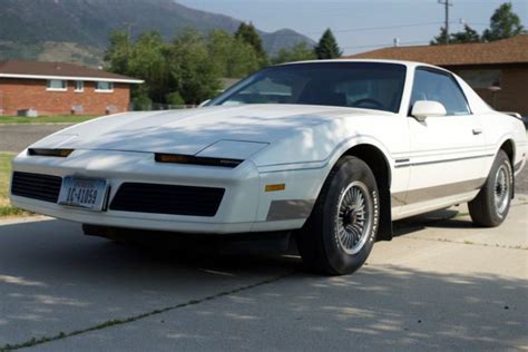 1983 Pontiac Firebird White Less Than 15k Miles All Original