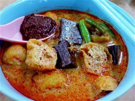 Curry mee at maga restaurant (28 april 2013). Penang Curry Mee Recipe | Mompreneur Asia