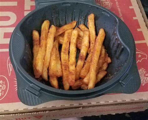 I have to say that when i added that 4th cup of flour i started to worry. Pizza Hut Fry Scam : pizzahut
