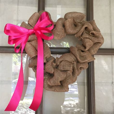 14 Inexpensive Diy Valentine Wreaths For Your Front Door And More