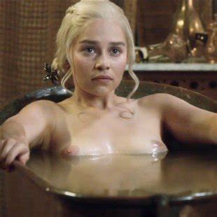 Leak emilia clarke nude Emilia Clarke