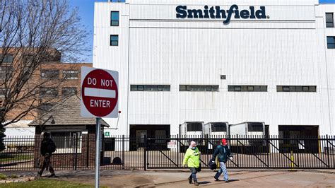 We work with restaurant partners to deliver their food to the people of sioux falls, south dakota. Sioux Falls' Smithfield Foods has had more than 80 ...