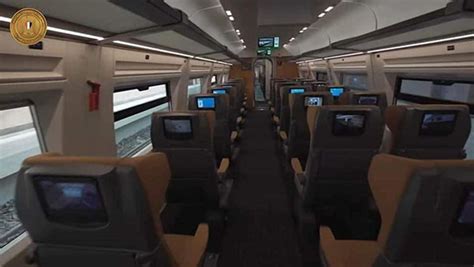 وزير النقل يشهد انطلاق أولى رحلات قطارات تالجو الفاخرة بالركاب